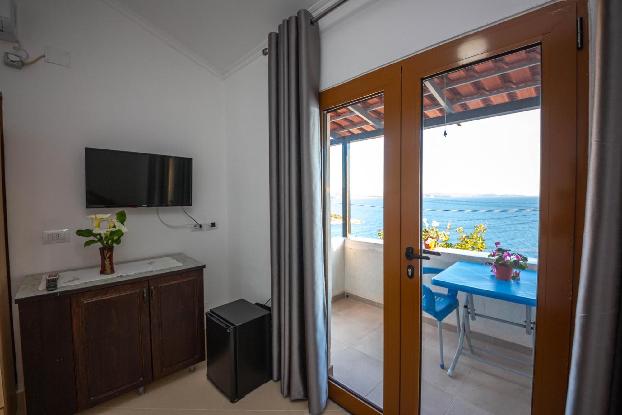 Enel Villa Sarande Luaran gambar